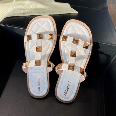 2023 New Summer Sandals Women's Fashion Studded Decorative Ankle Buckle Strap Low Square Heel Open Toe Women's Sandals