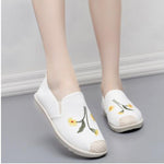 Spring Summer Autumn New Slip On Shallow Antiskid Flat Canvas Women Fisherman Shoes Comfortable Breathable Printing Flats 1003