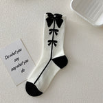 Black and White Strawberry Socks Women's Autumn Winter Japanese Socks Long Tube Cotton Socks All-match Student Mid-tube Socks