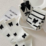 Black and White Strawberry Socks Women's Autumn Winter Japanese Socks Long Tube Cotton Socks All-match Student Mid-tube Socks